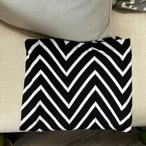 Midi chevron pencil skirt